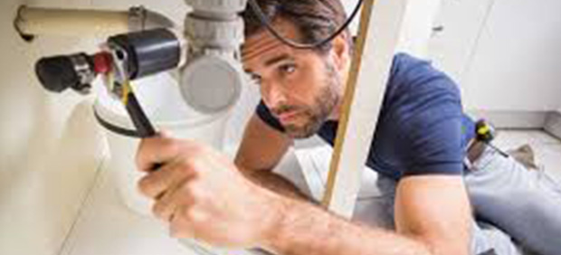 Emergency plumber Vauxhall